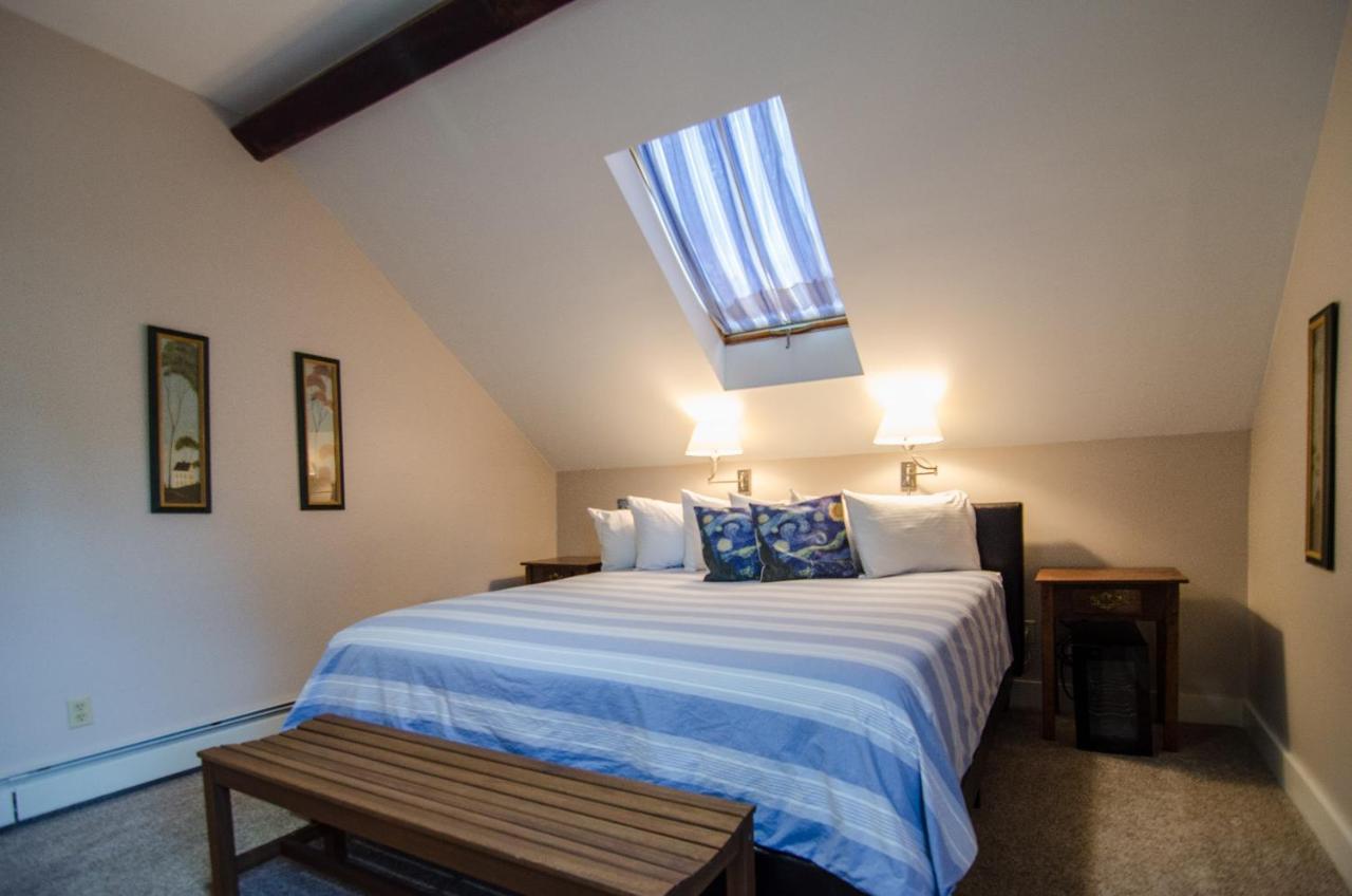 Heart Of The Village Bed & Breakfast In Shelburne Vt Habitación foto
